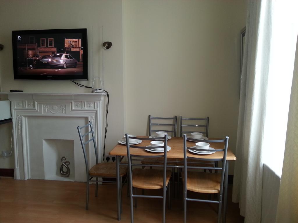 Kensington And Chelsea Apartment *