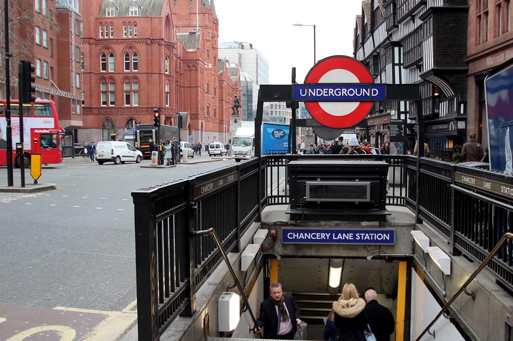 Apartment Chancery Lane London