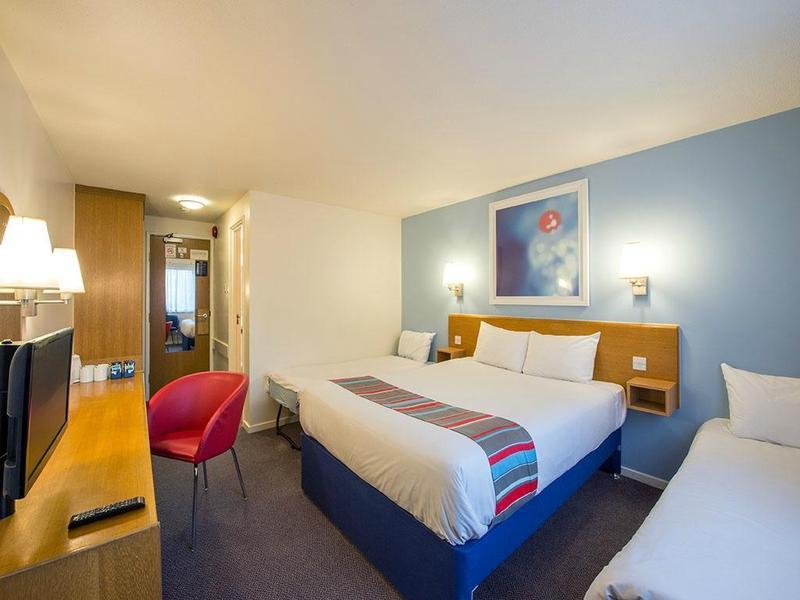 Travelodge Airport 3* London