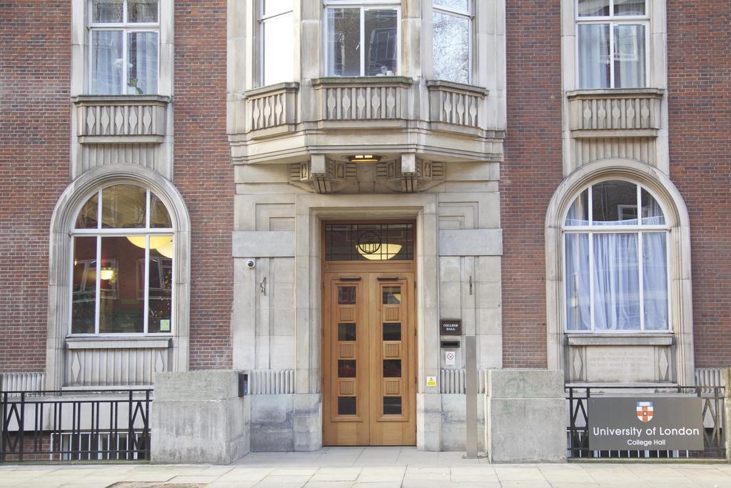 College Hall / University Of