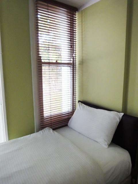 Aparthotel Dylan Kensington 3*