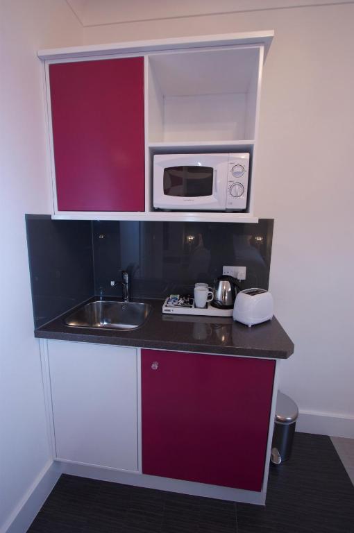 Hotel Gloucester 3*
