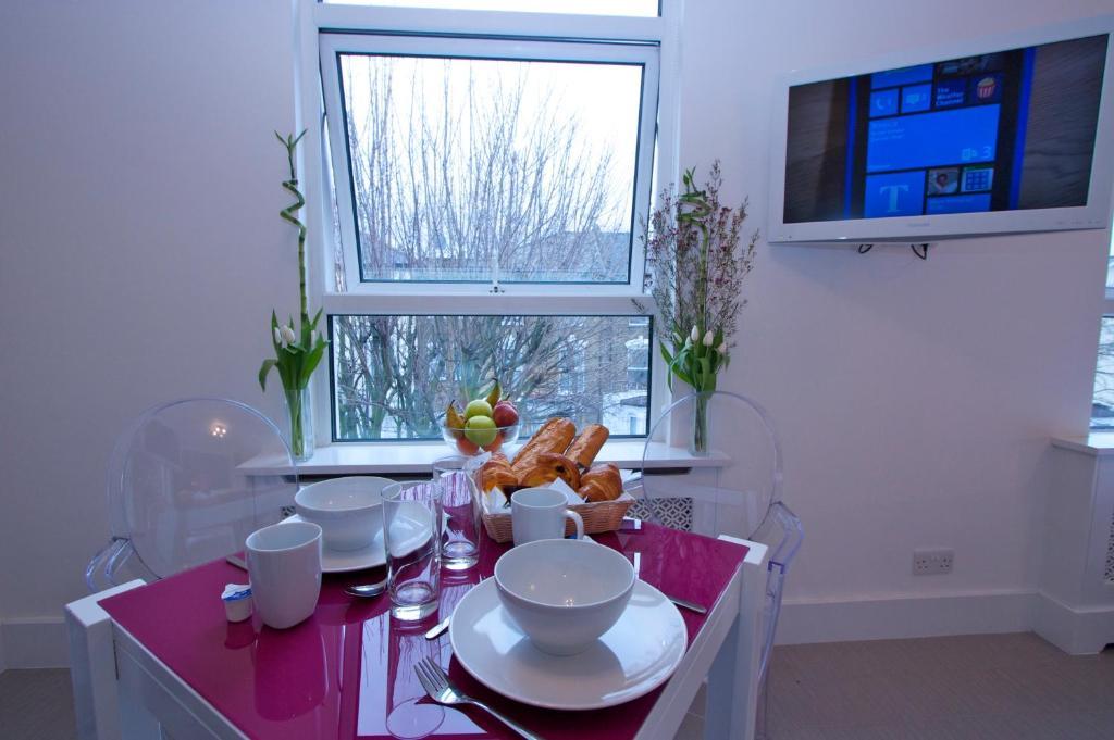 Gloucester 3* London