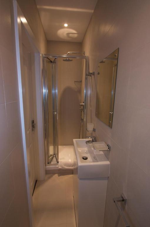 Gloucester Hotel 3*