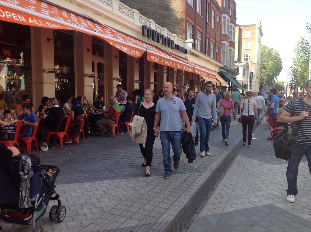 Lifestyle - Knightsbridge - Harrod's London