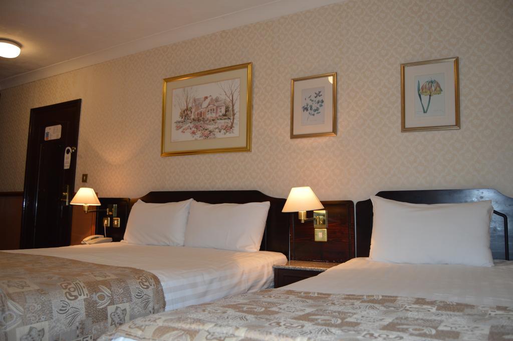Hotel Holiday Villa Hotel