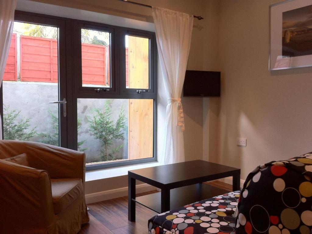 Lyall Aparthotel 3*