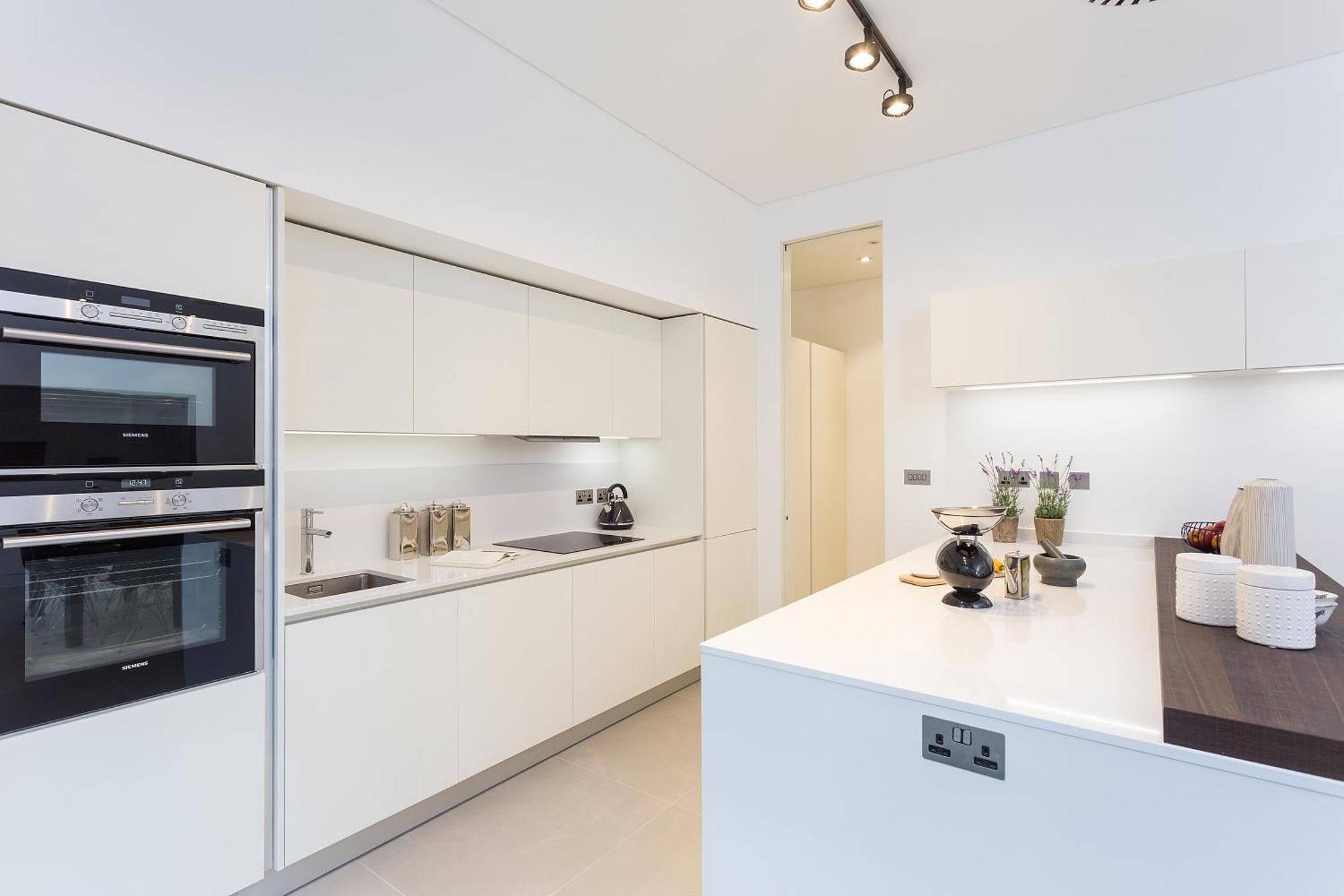 Urban Chic - Chiltern & Baker