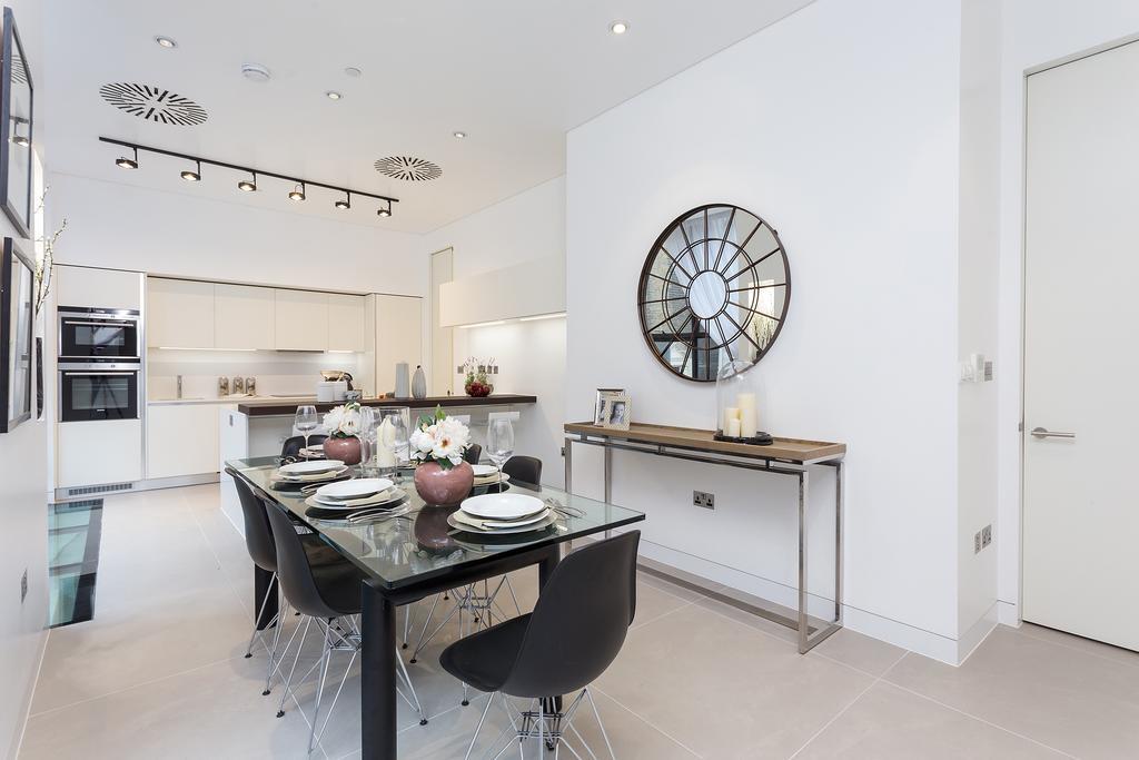 Urban Chic - Chiltern & Baker