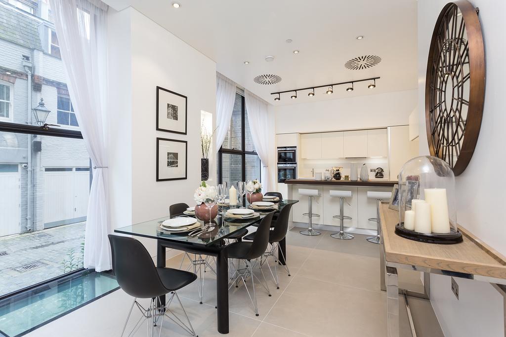 Urban Chic - Chiltern & Baker