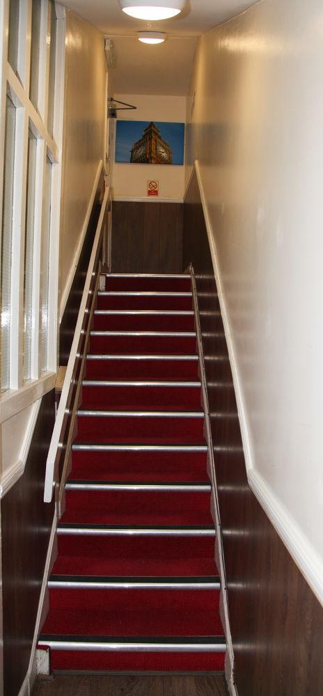Hotel Ascot Hyde Park 3*
