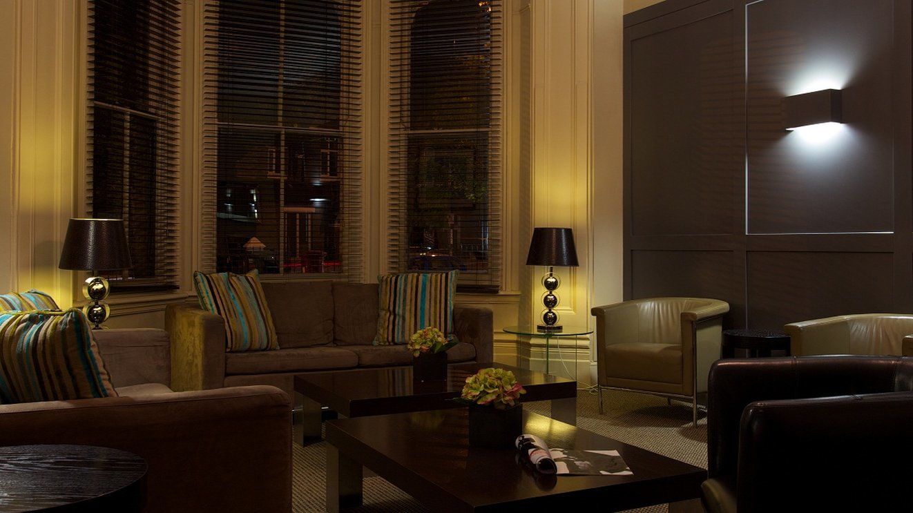 Hotel The - Putney London