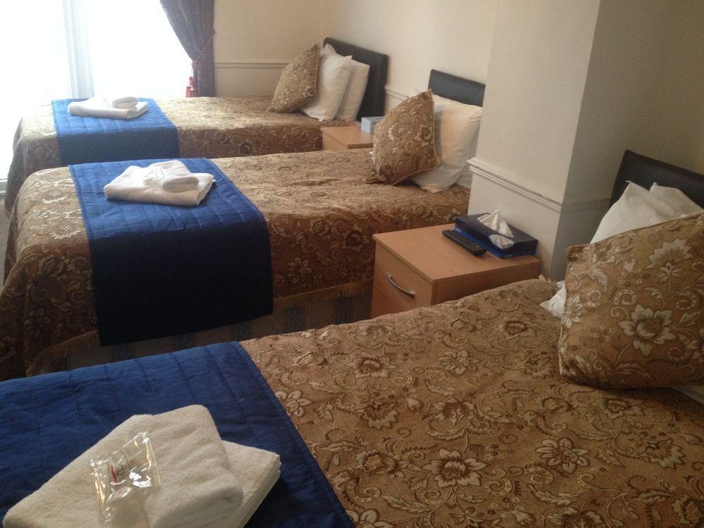 Bed & Breakfast Metro 3*