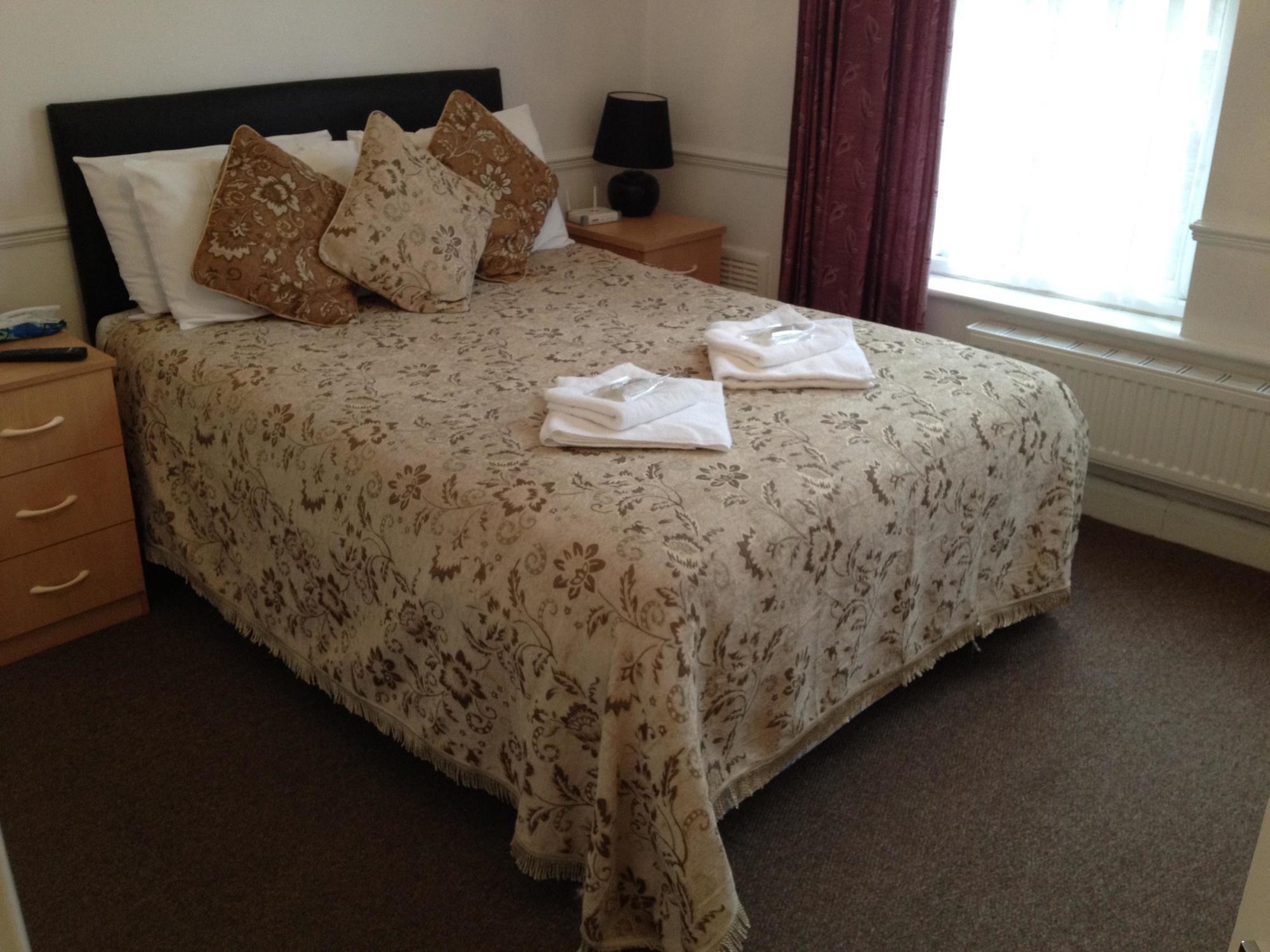 Bed & Breakfast Metro London