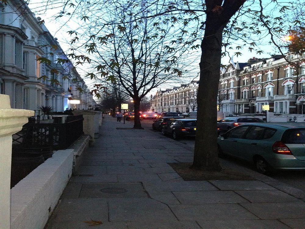 Holland Aparthotel London