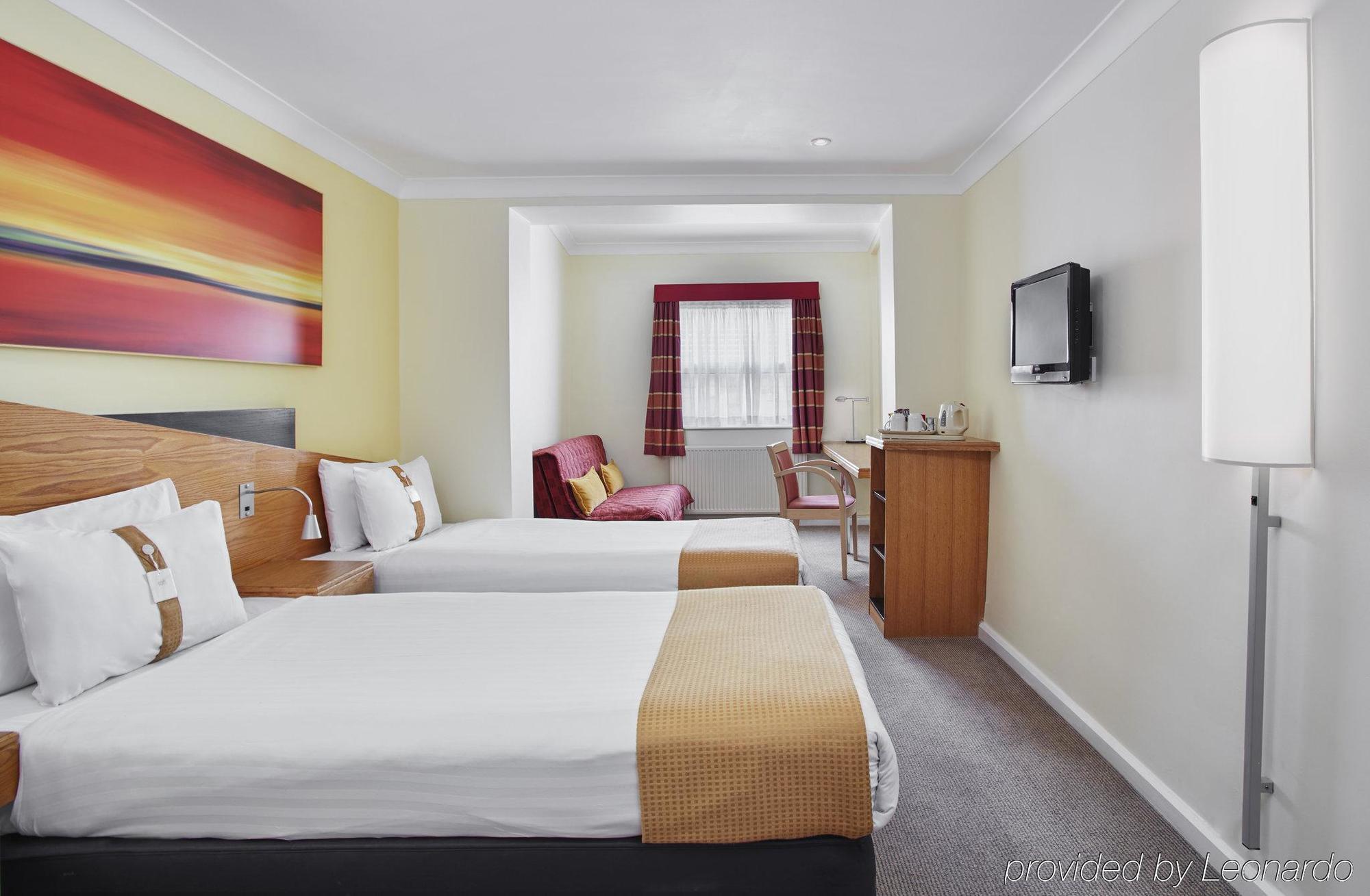 Express Victoria By Ihg Hotel London
