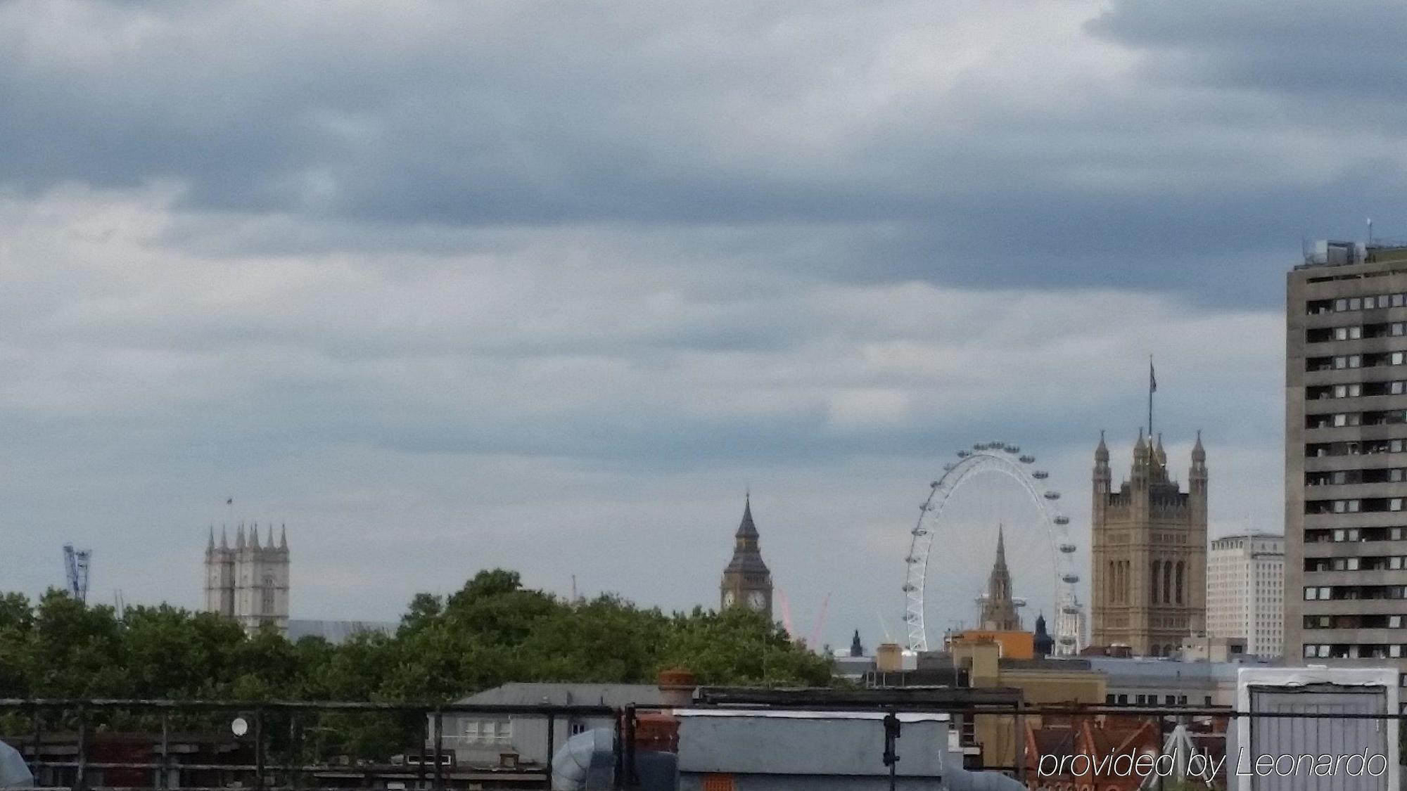 Express Victoria By Ihg Hotel London
