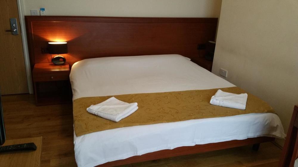 Corner House 3* London