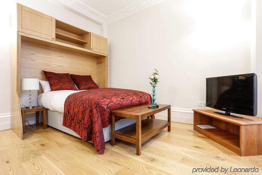 Pimlico * London