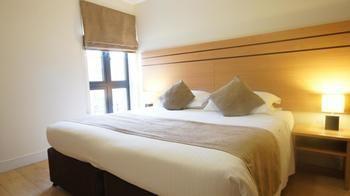 Crompton Court * London