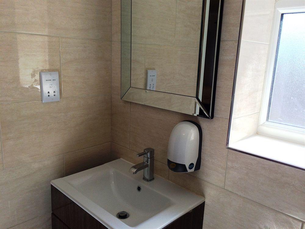 Globe City Apartment