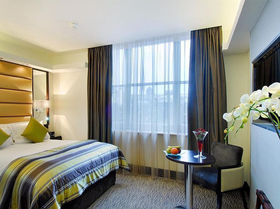 Park Grand Mayfair Hotel