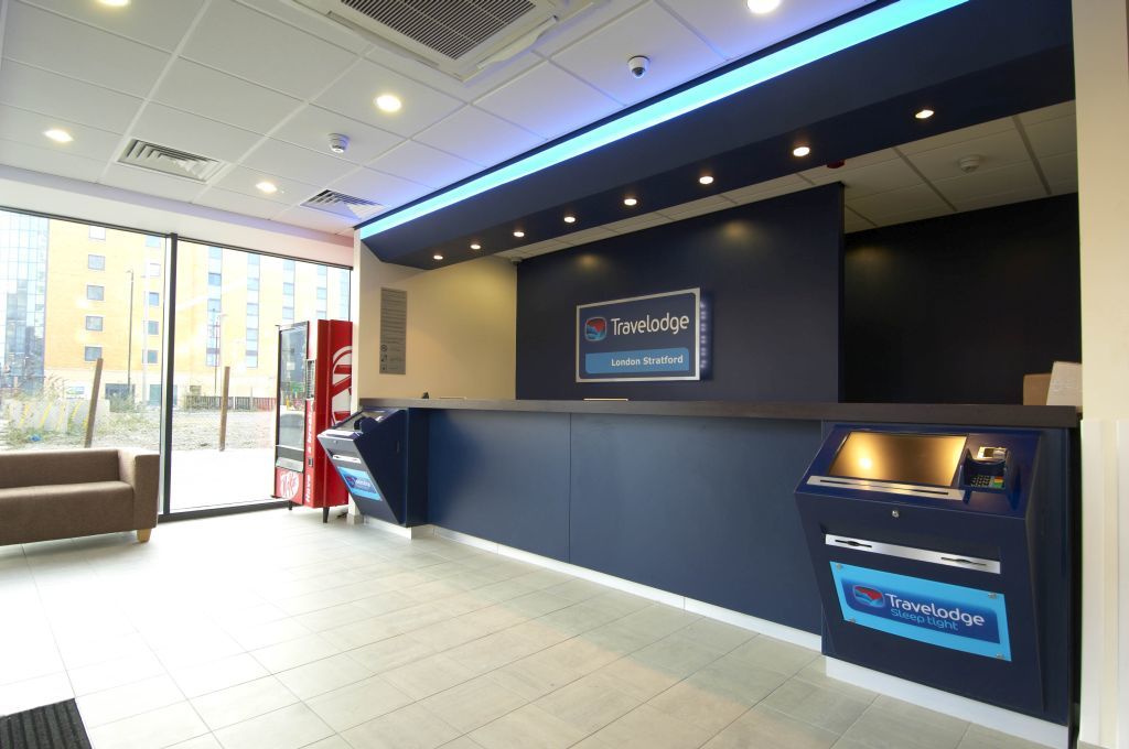 Travelodge Stratford Hotel 3*