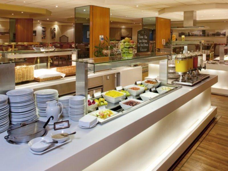 Kensington Forum, An Ihg London