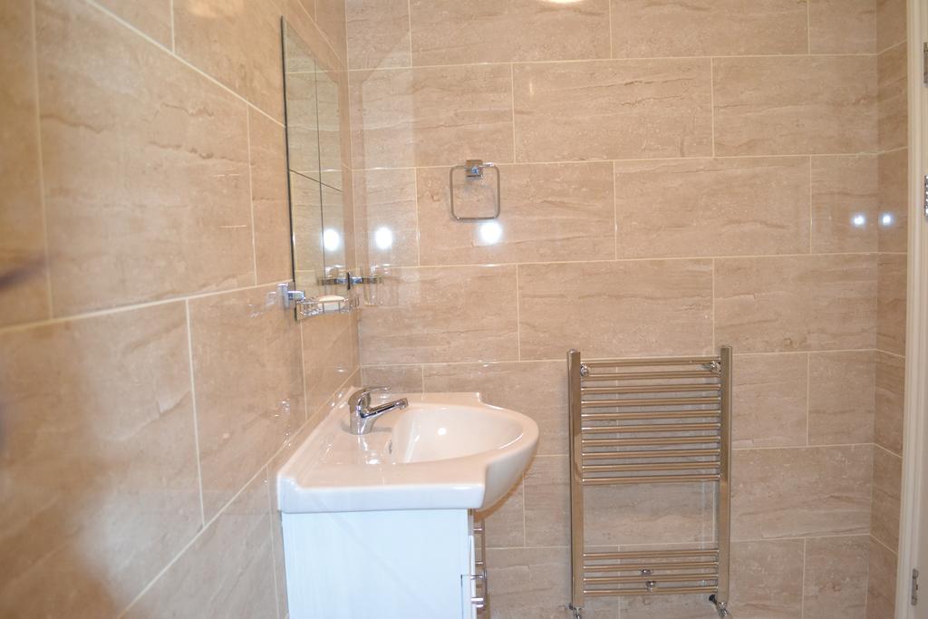 Apartment High Street Service London