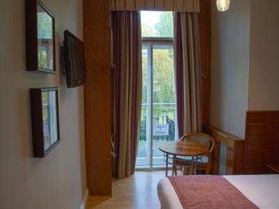 Garden View Hotel 3*