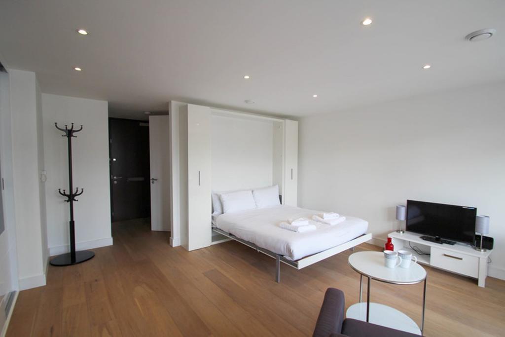 Apartment Aldgate East Studio *