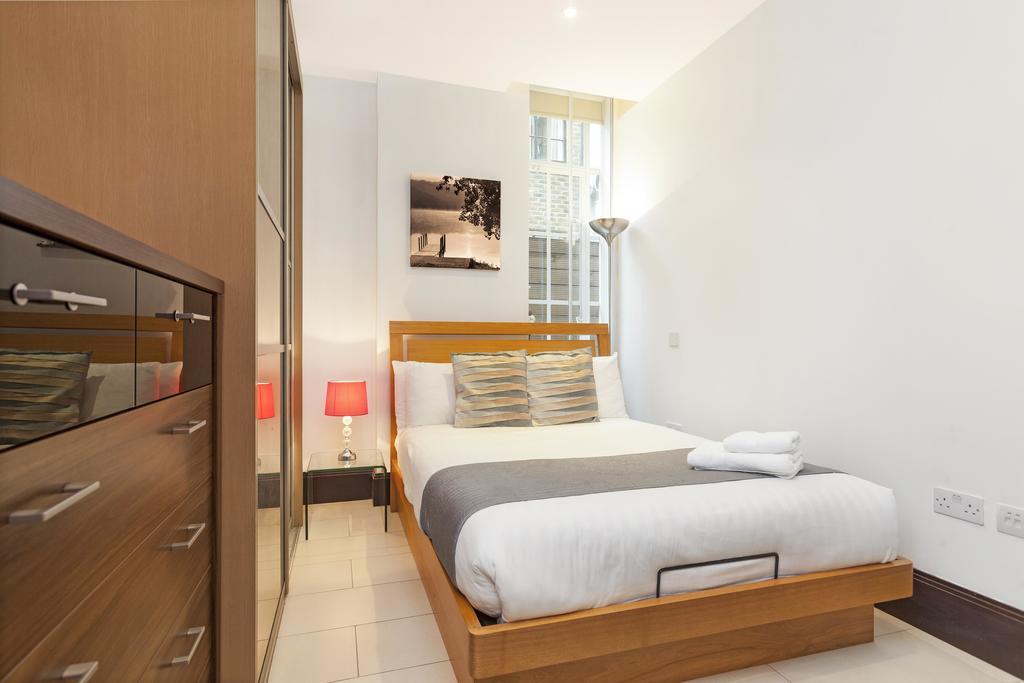 Club Living - Barbican