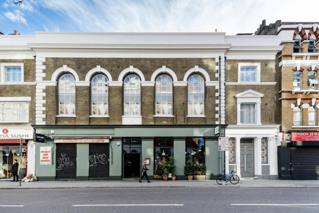 Commercial House Aparthotel 4*