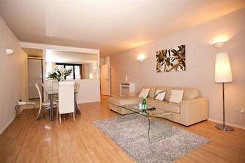 Point West Apartment