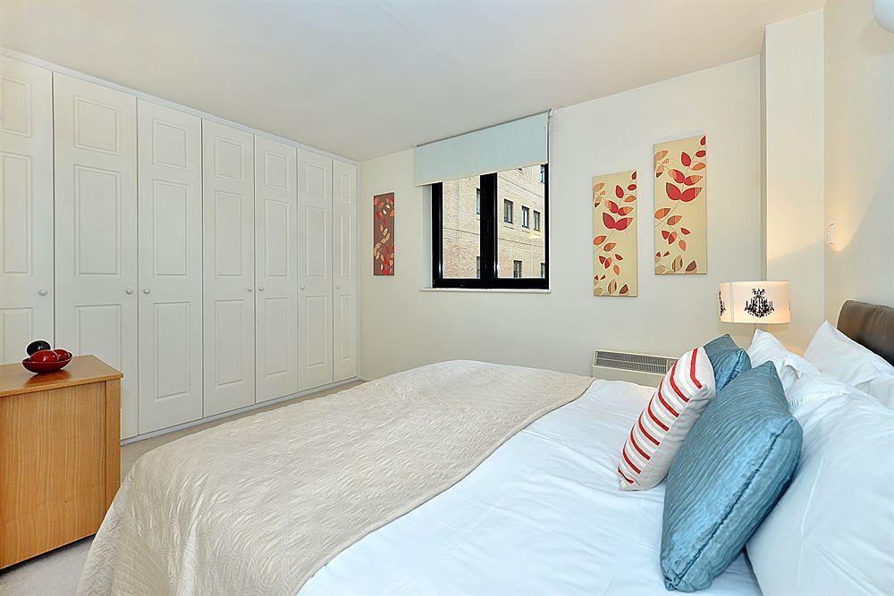 Apartment Point West