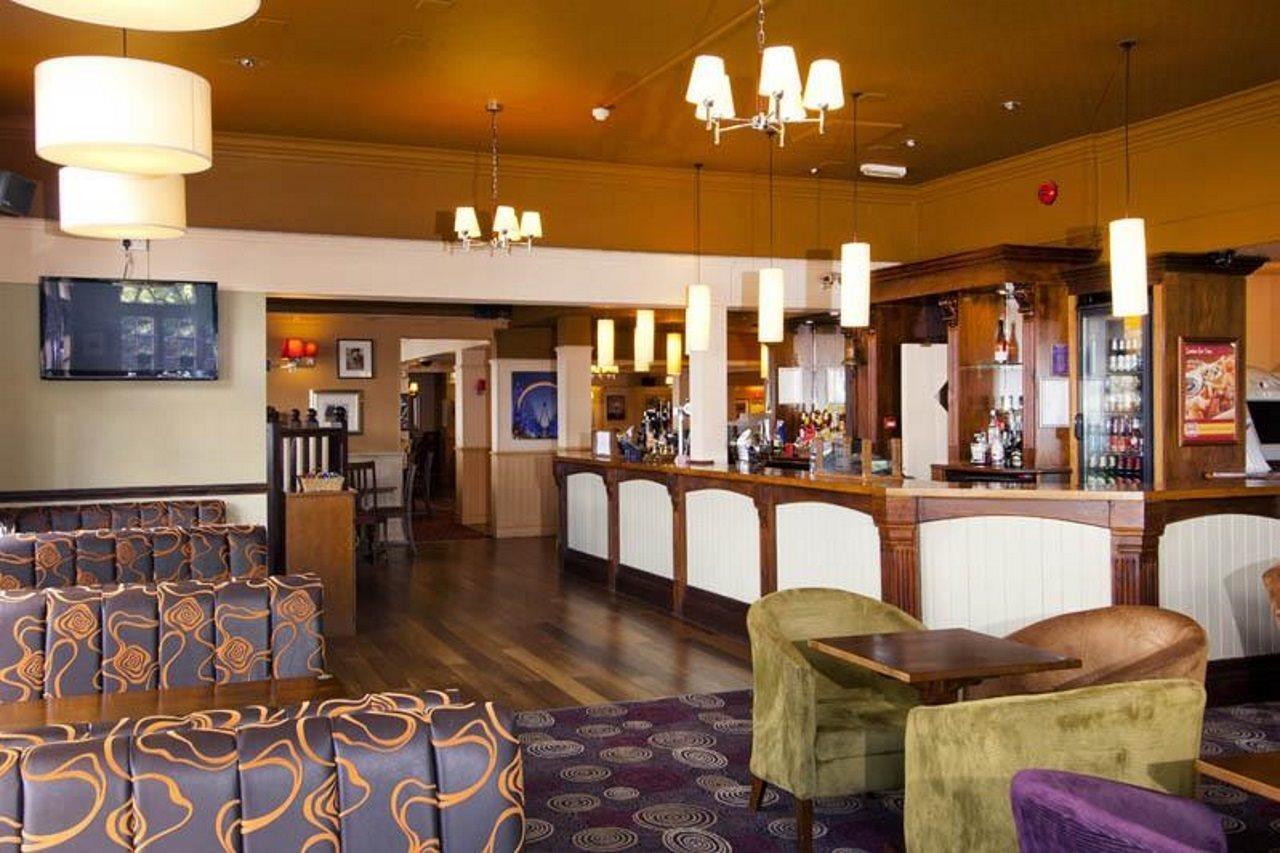 Premier Greenford Hotel London