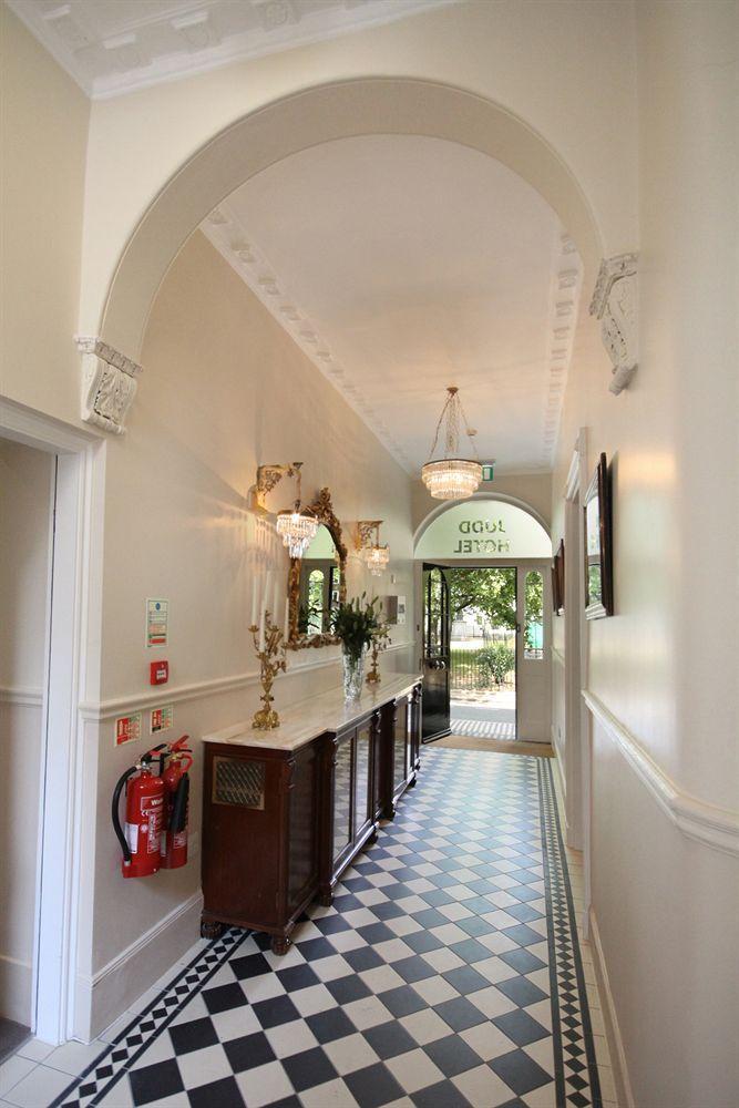 Jenkins Apartment London