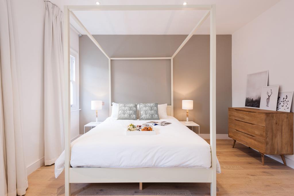The Barons Court Lodge Apartment London