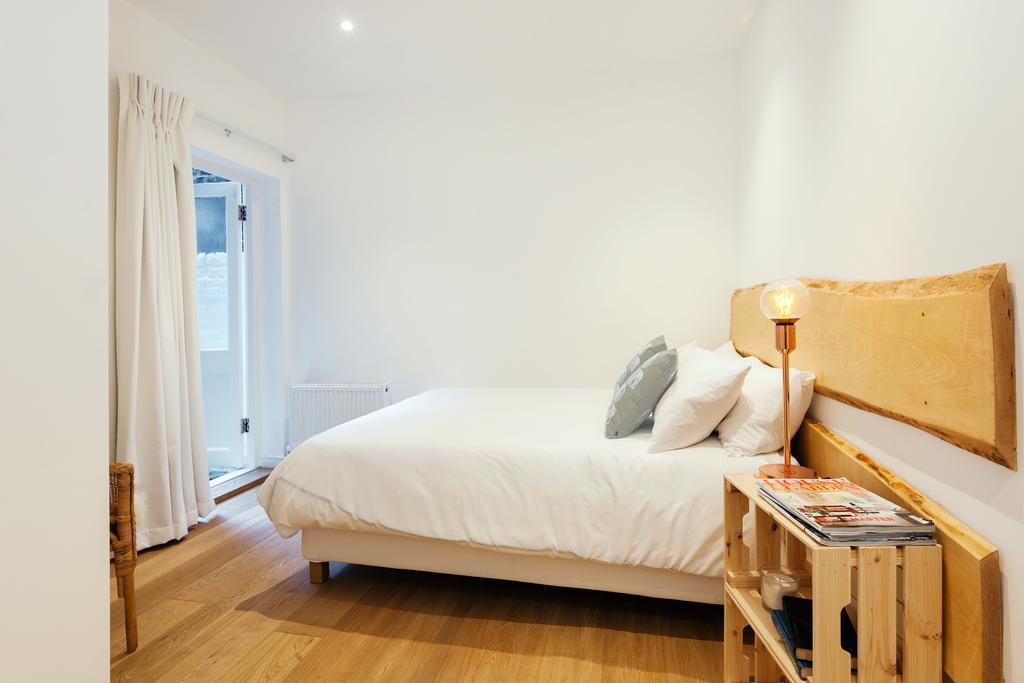 Apartment The Barons Court Lodge London