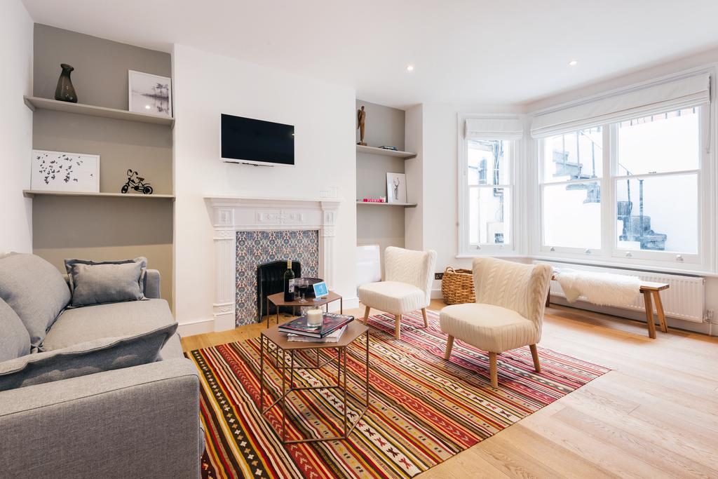 The Barons Court Lodge Apartment London