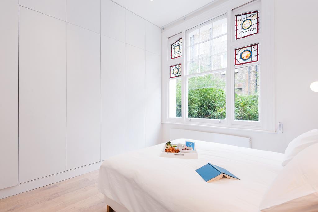 Apartment The Barons Court Lodge London