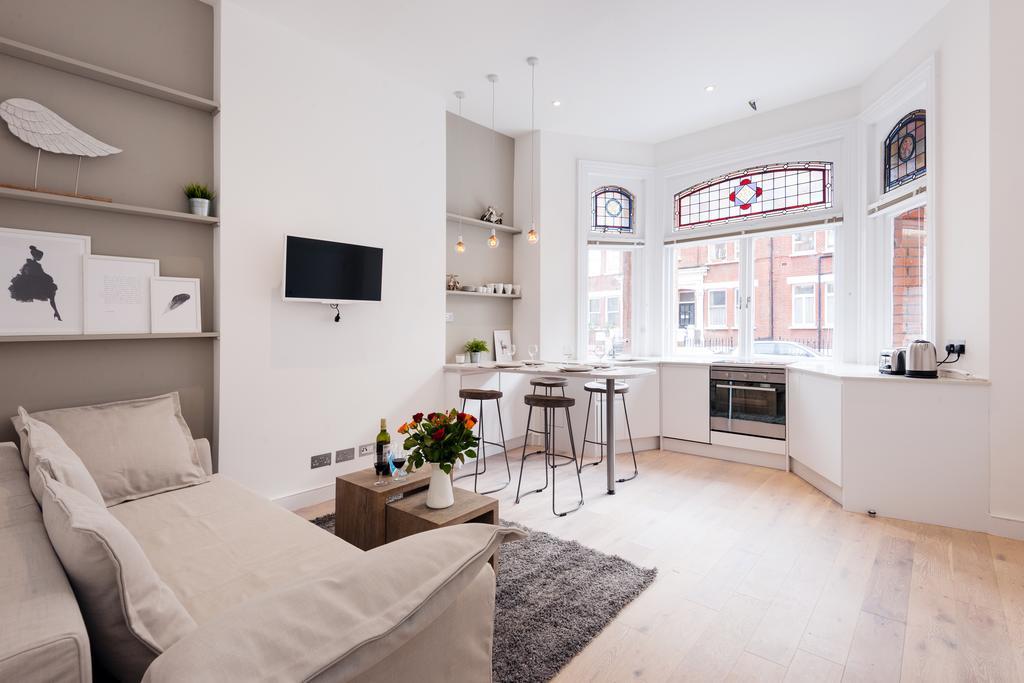 The Barons Court Lodge Apartment