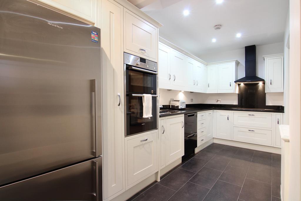 Lifestyle - Belgravia - Style Apartment