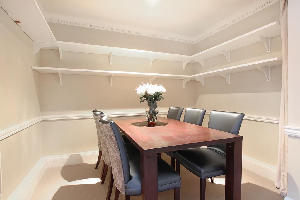 Lifestyle - Belgravia - Style Apartment