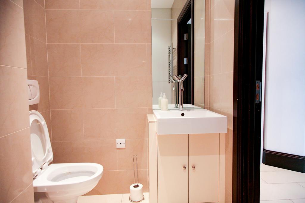 Club Living - Barbican * London