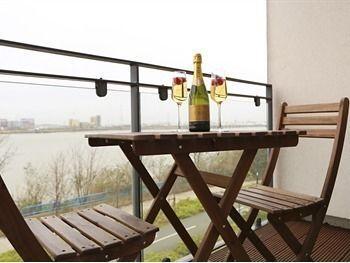 Exclusive Riverview Apartment London