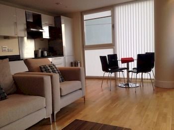 Lanterns Court By Bridgestreet Apartment *