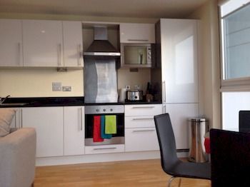 Lanterns Court By Bridgestreet Apartment *