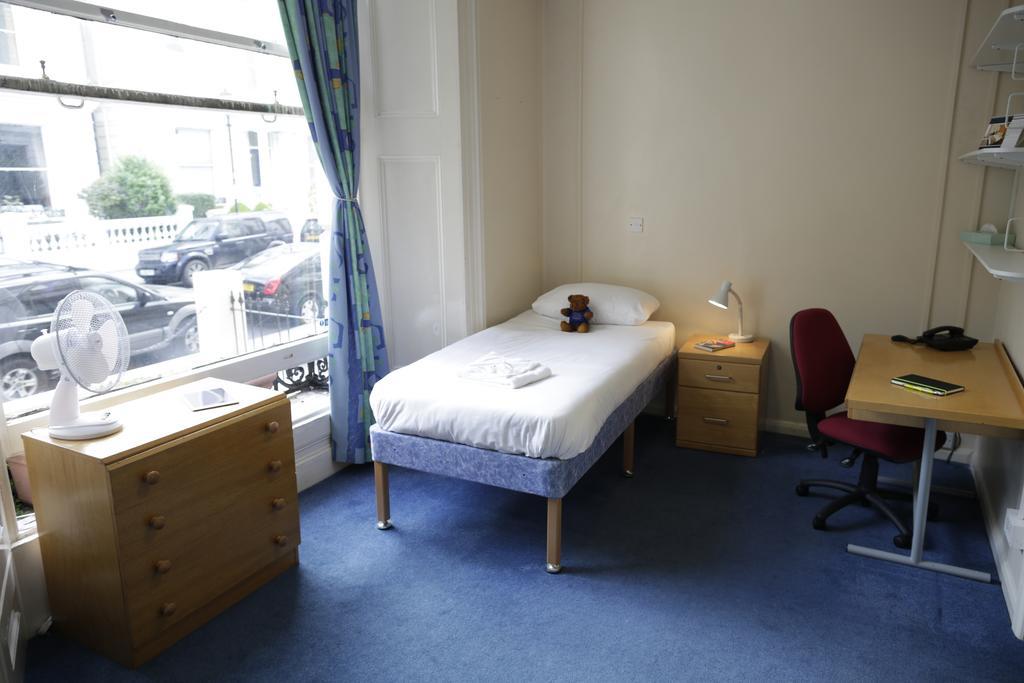 Pembridge Hall Apartment