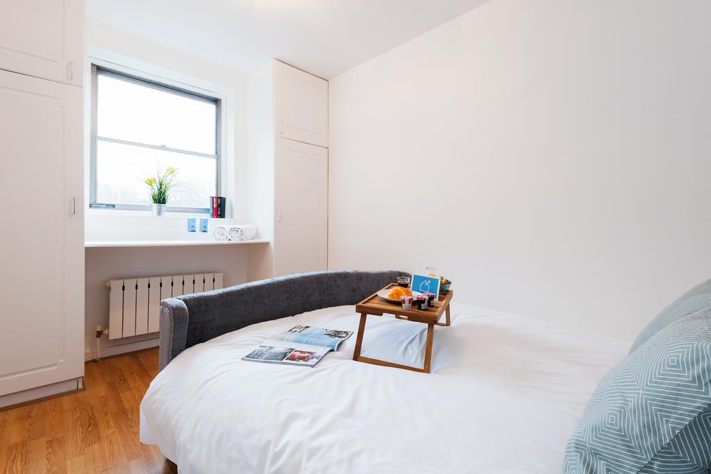The Cromwell Road Sherborne Court Apartamento
